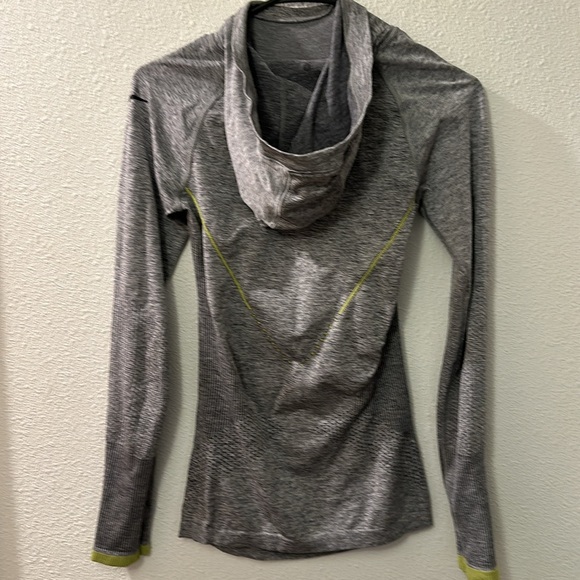 Nike Pro hooded top - Picture 4 of 7
